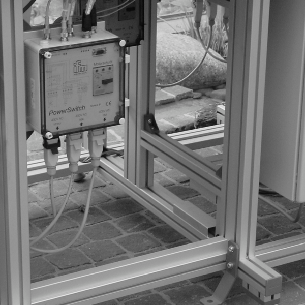 Extended base frame 200